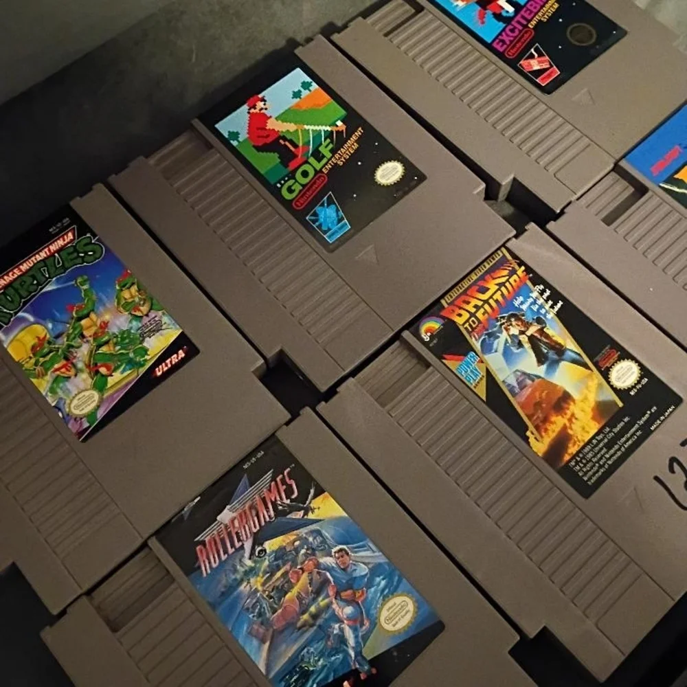Nintendo NES Game Console